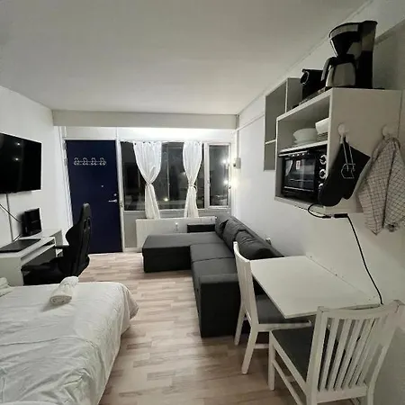 Appartement Your Cozy - Just Minutes From Airport