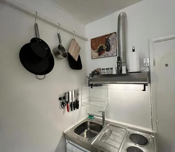 Your Cozy - Just Minutes From Airport *